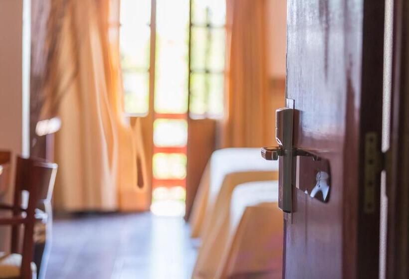 חדר דלוקס, Bel Sur