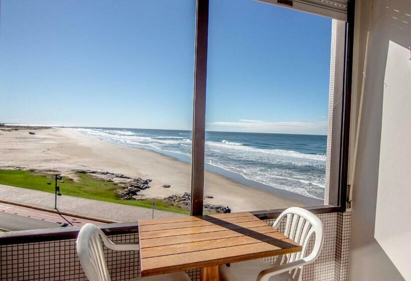 اتاق لوکس با چشم‌انداز دریا, Dunas Praia