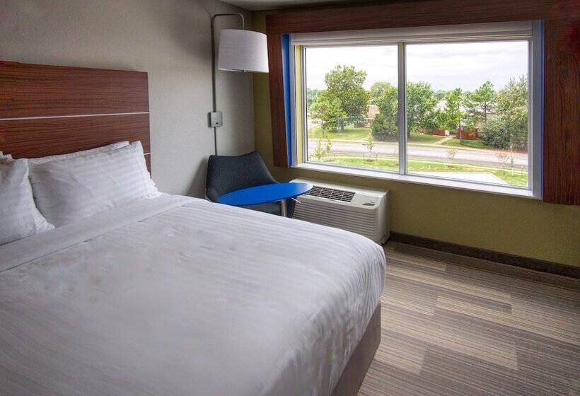 غرفة قياسية, Holiday Inn Express & Suites Moore, An Ihg