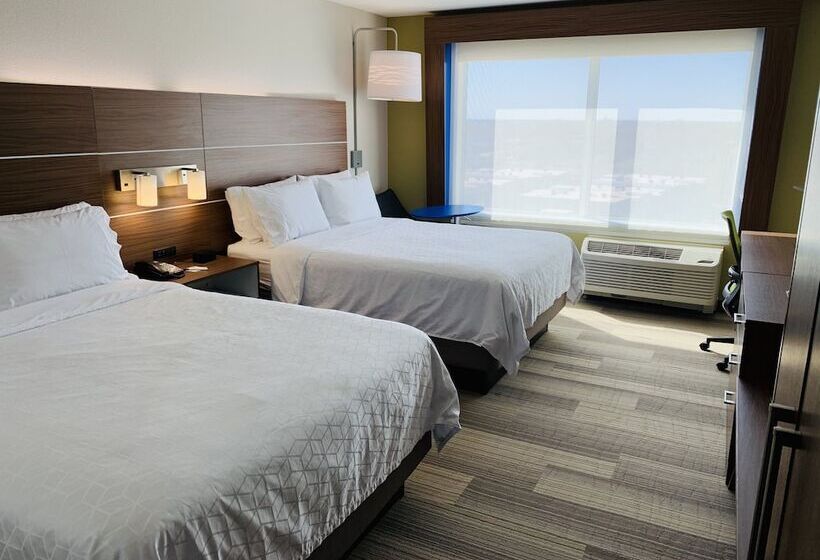 جناح, Holiday Inn Express & Suites Moore, An Ihg