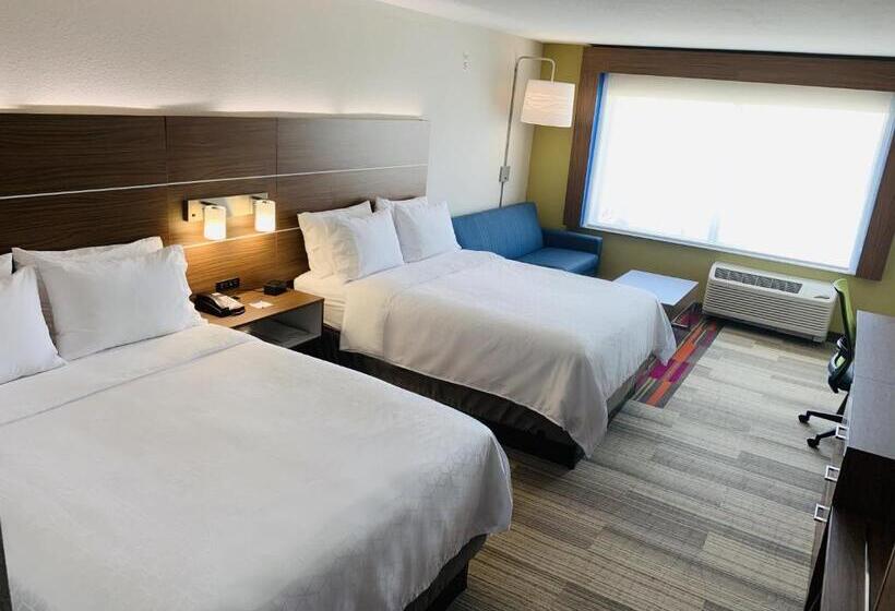 غرفة قياسية لذوى الاحتياجات الخاصة, Holiday Inn Express & Suites Moore, An Ihg