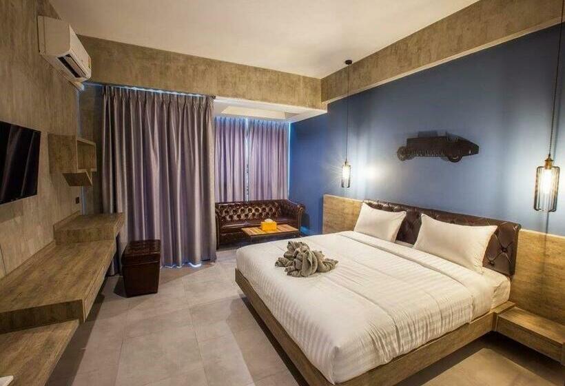Номер Deluxe, Loft Mania Boutique