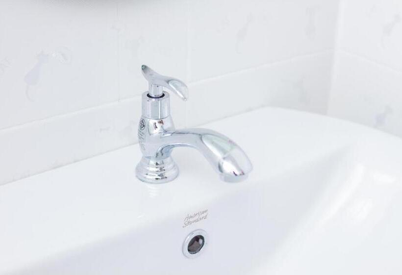 带大床的标准间, Samrong Garden