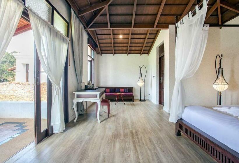 Люкс с Балконом, Sriwilai Sukhothai