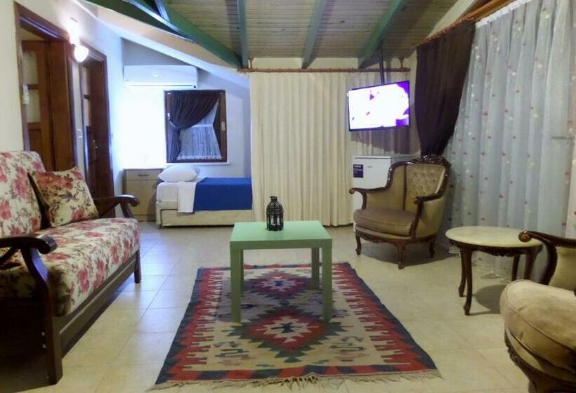 חדר משפחתי, Yaprak