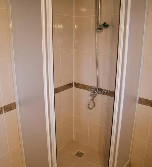 חדר סופריור, Yaprak