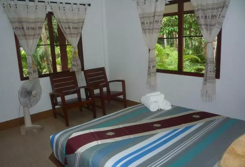 スタンダードルーム, Khao Sok Holiday Resort