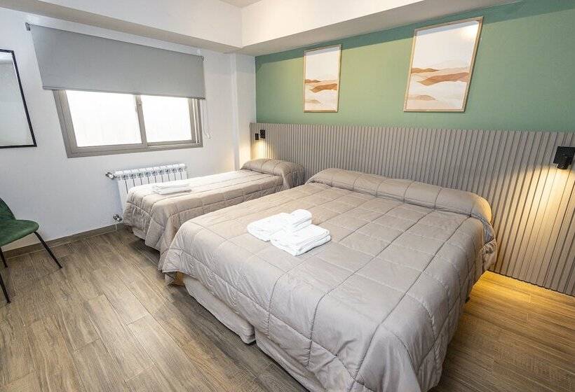 غرفة قياسية ثلاثية, M383 Hotel Bariloche