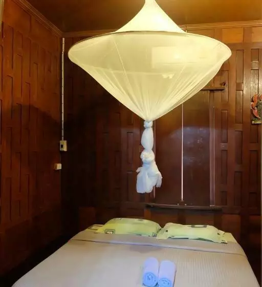 Standard-huone Jaettu Kylpyhuone, Ruennamyen Resort Amphawa