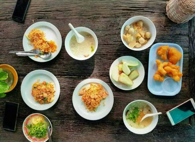 Standard-huone Jaettu Kylpyhuone, Ruennamyen Resort Amphawa