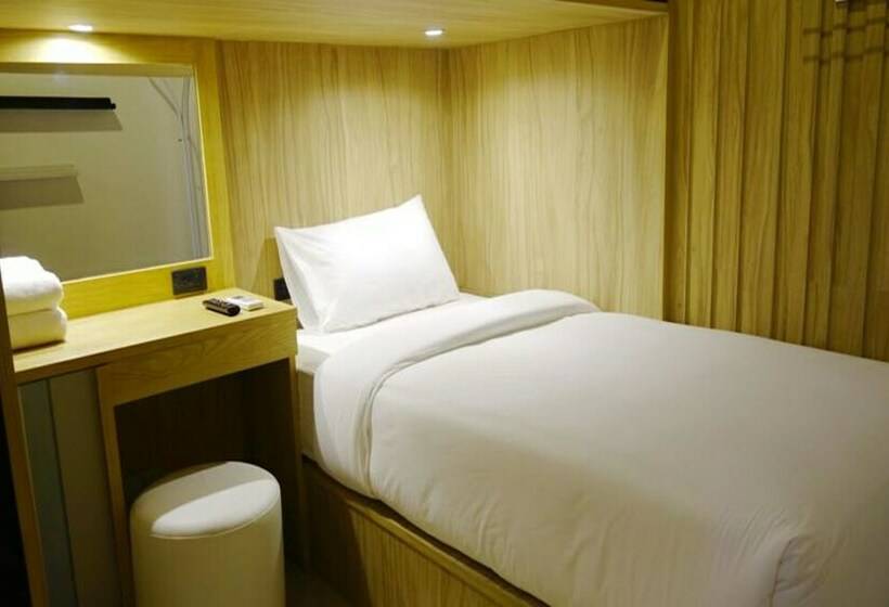 اتاق استاندارد با تخت‌های تاشو, The Bedrooms Hostel Pattaya