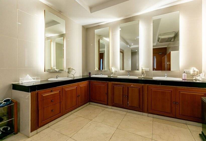 اتاق استاندارد با تخت‌های تاشو, The Bedrooms Hostel Pattaya