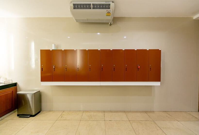 اتاق استاندارد با سرویس بهداشتی مشترک, The Bedrooms Hostel Pattaya