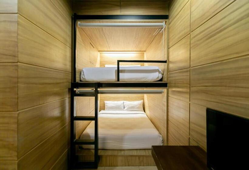 اتاق خانوادگی, The Bedrooms Hostel Pattaya