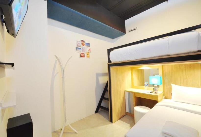 اتاق استاندارد با تخت‌های تاشو, The Bedrooms Hostel Pattaya