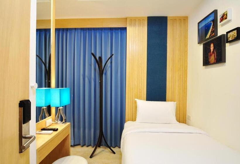 اتاق استاندارد با سرویس بهداشتی مشترک, The Bedrooms Hostel Pattaya