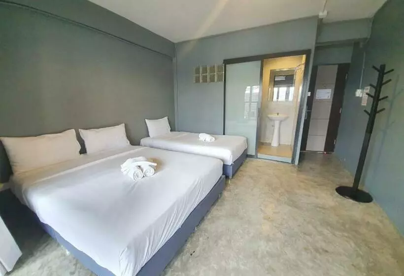 اتاق استاندارد سه نفره, Sleep Airport Chiang Mai