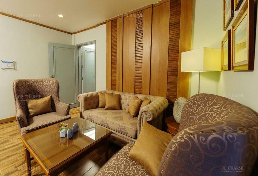 جناح جونيور, Decharme Hotel Sha Plus