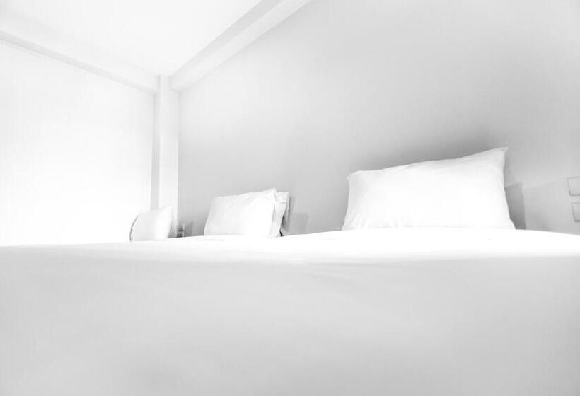 Quarto Triplo Estandar, Don Muang