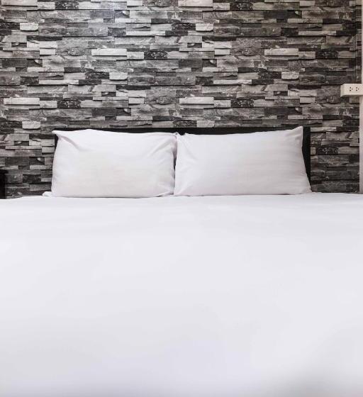 Quarto Estandar, Don Muang