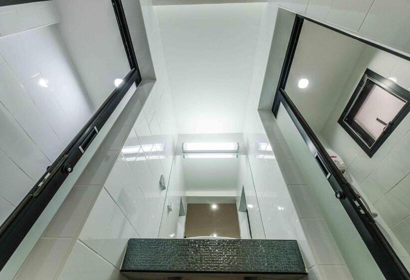 Quarto Estandar Cama King, Don Muang