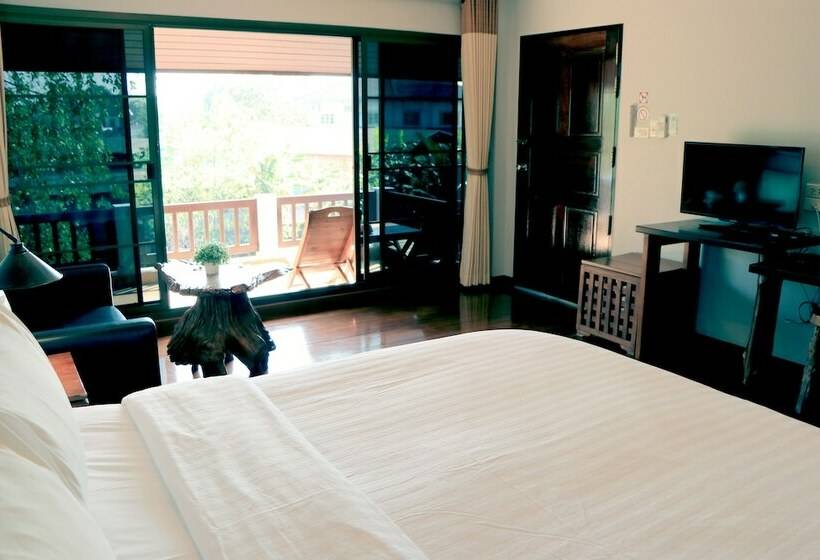 اتاق سوپریور, Baanrimnam Resort Trat
