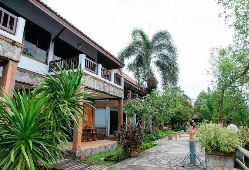 Номер Superior, Baanrimnam Resort Trat