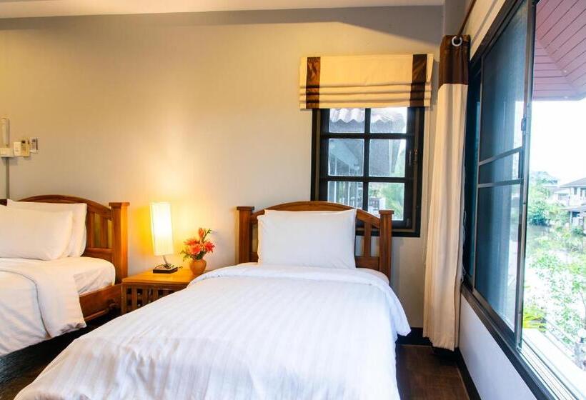 Номер Superior, Baanrimnam Resort Trat