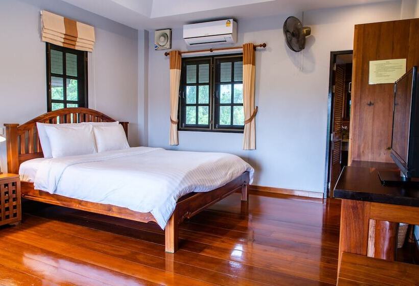 Номер Superior, Baanrimnam Resort Trat