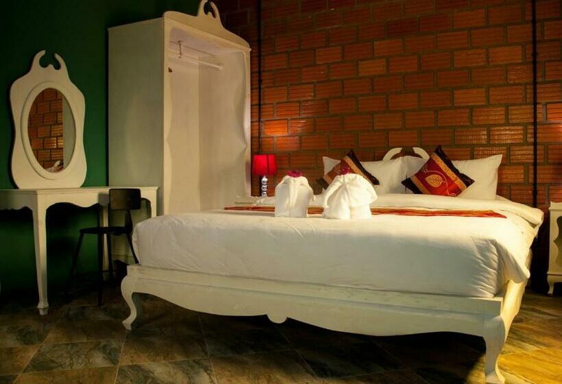 Standard Szoba Erkéllyel, Casacool