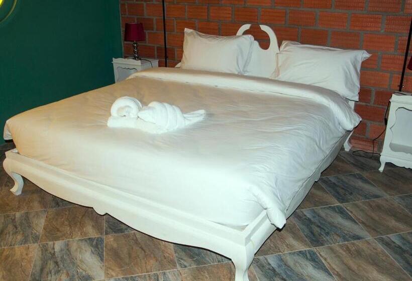 Standard Szoba Erkéllyel, Casacool