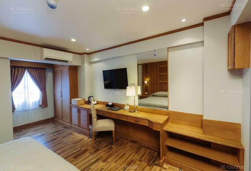 اتاق لوکس, Decharme Hotel Sha Plus