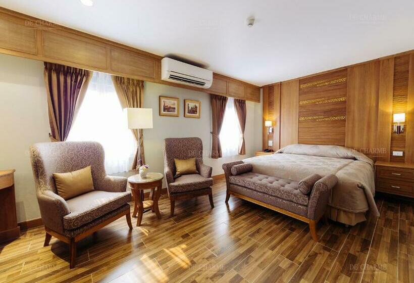سوییت لوکس, Decharme Hotel Sha Plus