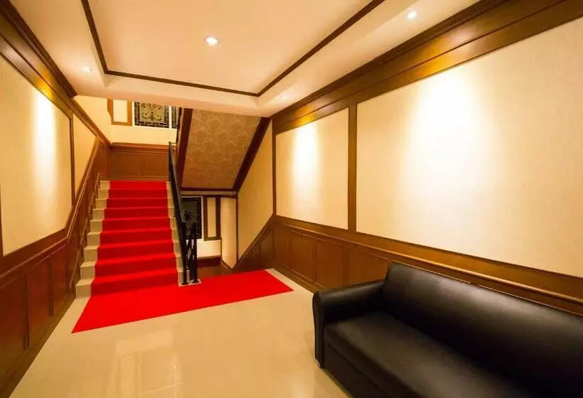 اتاق استاندارد, The Lion King Hotel Udonthani