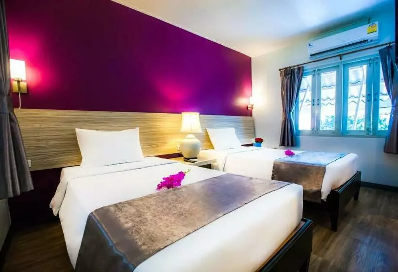 スーペリアールーム, Natural Park Resort Pattaya