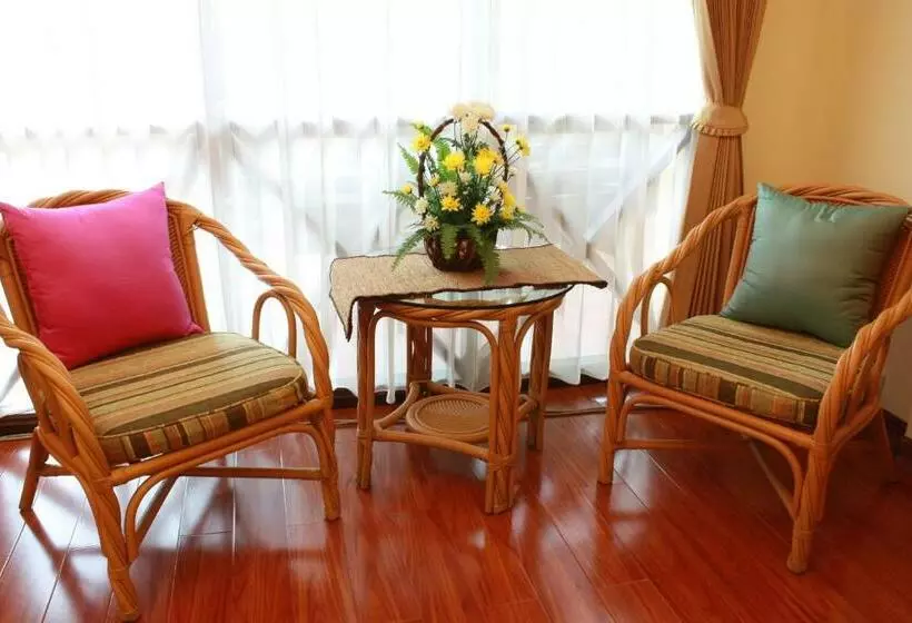 デラックスルーム, Natural Park Resort Pattaya