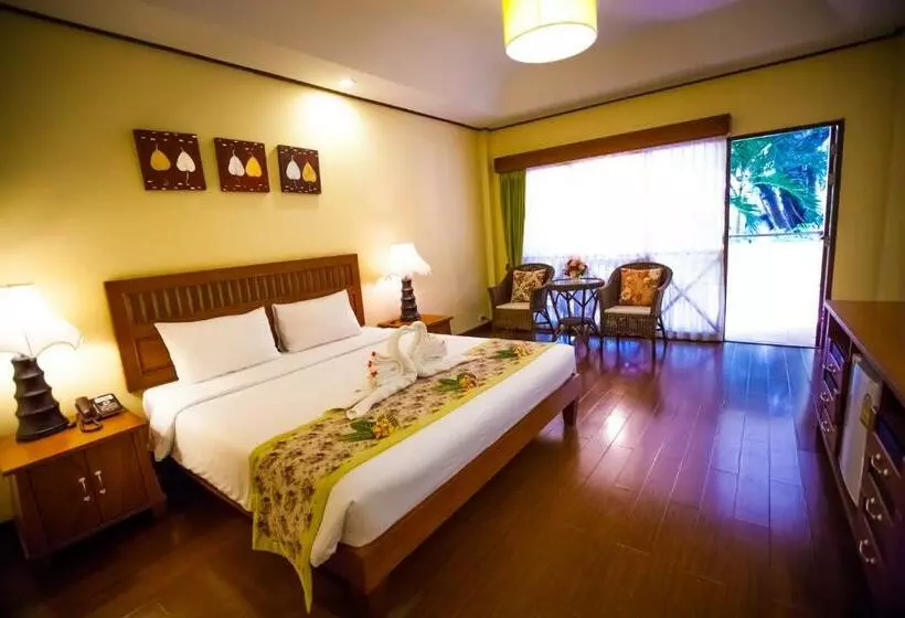 デラックスルーム, Natural Park Resort Pattaya