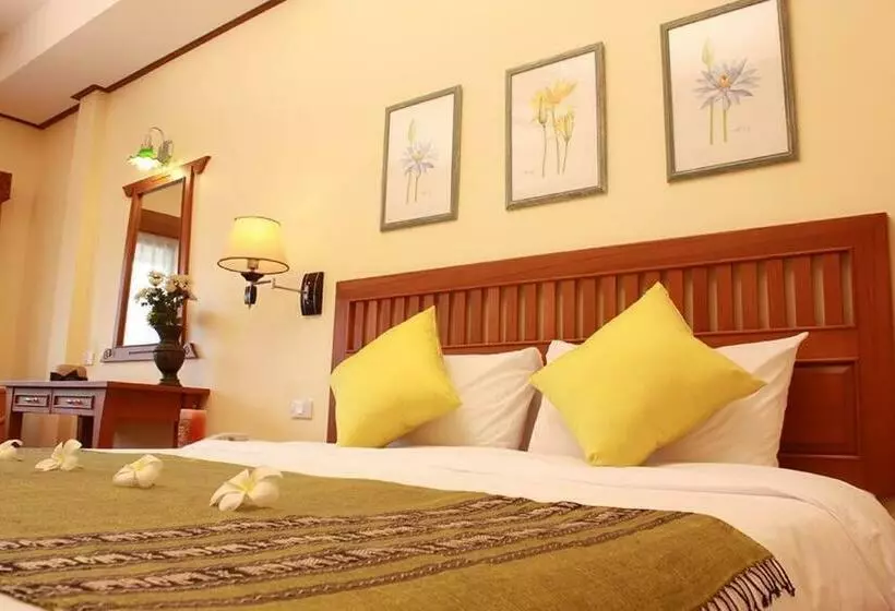 デラックスルーム, Natural Park Resort Pattaya