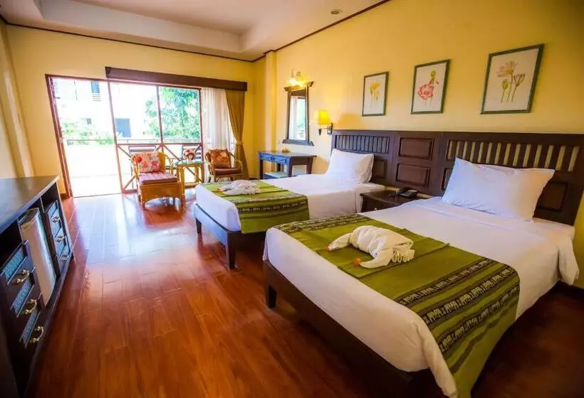 デラックスルーム, Natural Park Resort Pattaya