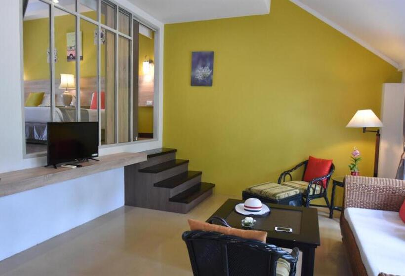 Вилла 2 Спальни, Natural Park Resort Pattaya