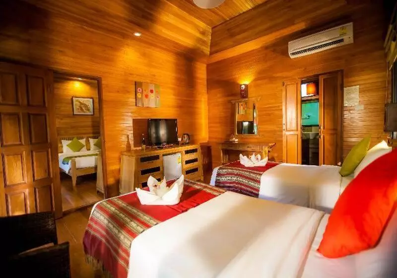 スタンダードルーム, Natural Park Resort Pattaya