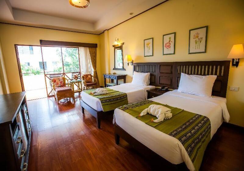 Номер Стандарт, Natural Park Resort Pattaya