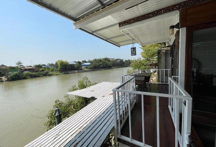 سوئیت با چشم‌انداز رودخانه, Baan Keang Chon Ayutthaya บ้านเคียงชล อยุธยา