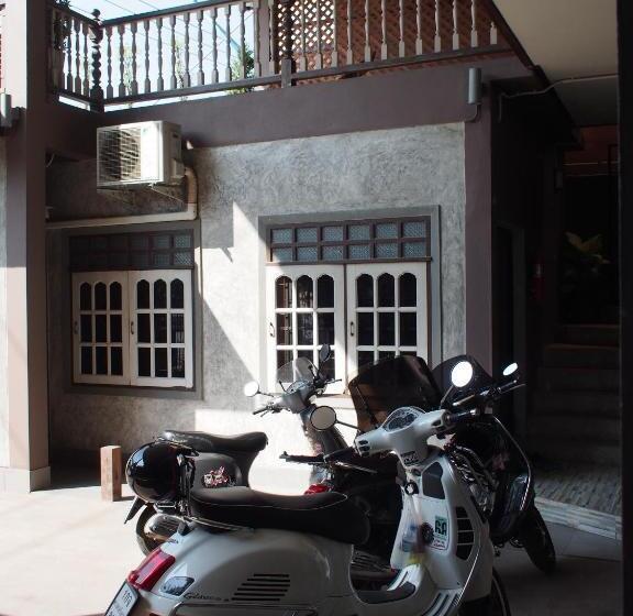バス共有のスタンダードルーム, Chommuang Guest House