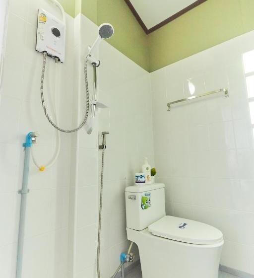 スタンダードルーム, Chommuang Guest House