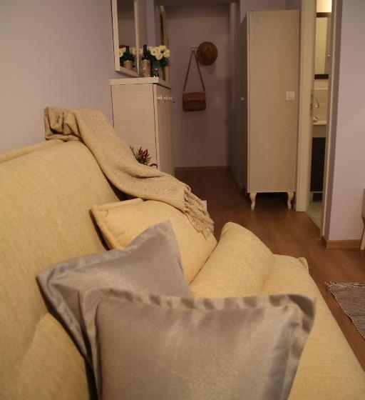 اتاق راحتی, Bed&breakfast Kod Smilje