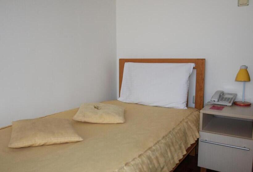 اتاق استاندارد یک تخته با بالکن, Garni Hotel Belvedere Lux