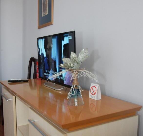 اتاق استاندارد سه تخته با بالکن, Garni Hotel Belvedere Lux