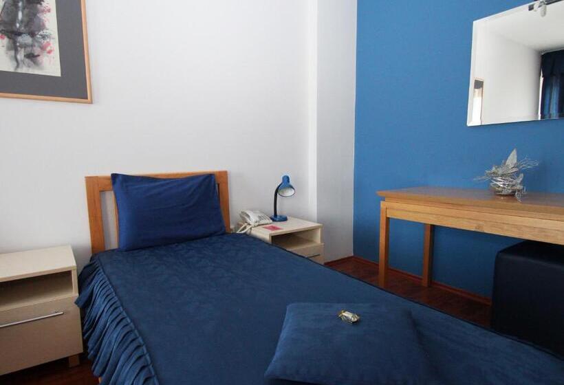 اتاق استاندارد سه تخته با بالکن, Garni Hotel Belvedere Lux