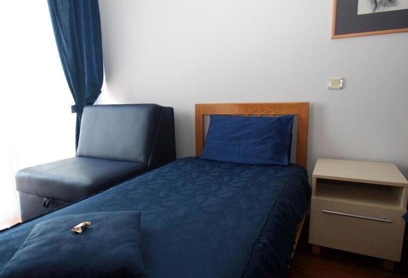 اتاق استاندارد سه تخته با بالکن, Garni Hotel Belvedere Lux